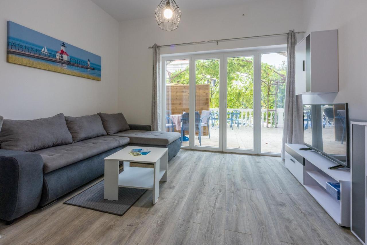 Apartments Ankica Crikvenica Exterior photo